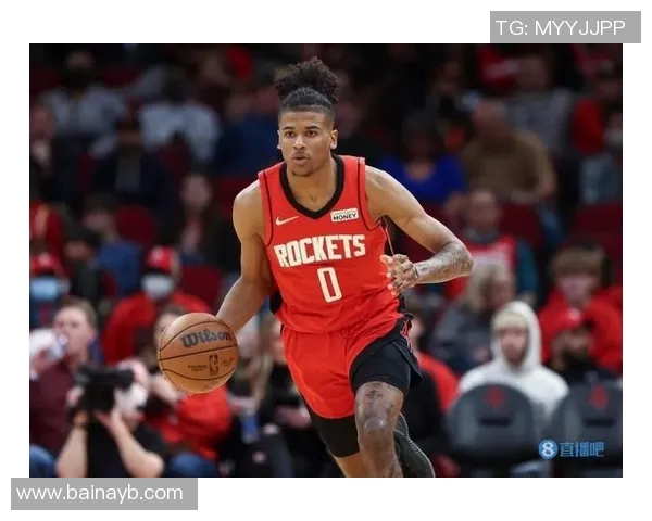 杰伦格林如何在NBA赛场上展现出色的个人能力与团队合作精神