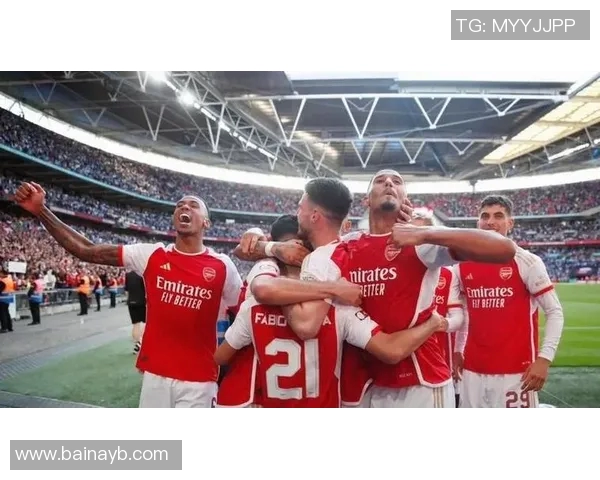 阿森纳与迅速的激烈对决揭示了足球战术的魅力与团队合作的重要性 阿森纳与迅速的激烈对决揭示了足球战术的魅力与团队合作的重要性